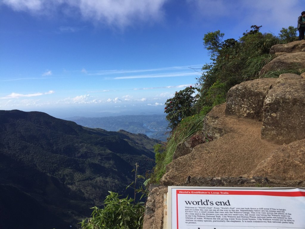 Horton Plains & World’s End Cliff